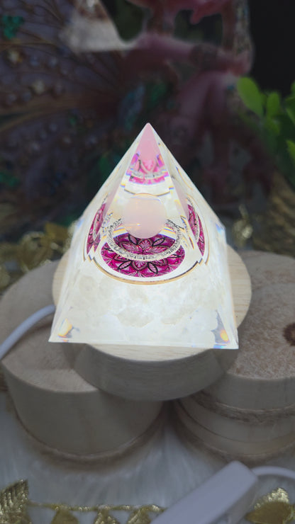 Veilleuse pyramide