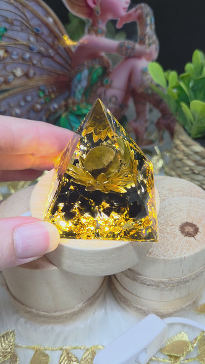 Veilleuse pyramide